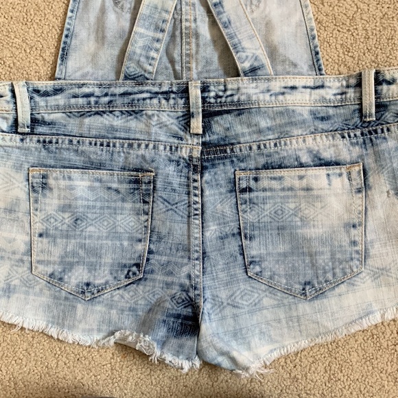 Forever 21 Acid Wash Patterned Overalls - Picture 3 of 4